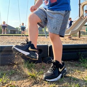 Nike Kids Black and Gold Sneakers Sz 11